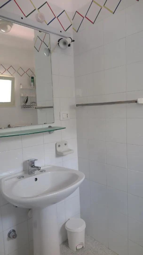 Апартаменты Cottage Sul Mare Устика Италия