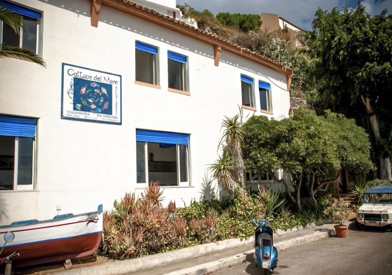 Апартаменты Cottage Sul Mare Устика
