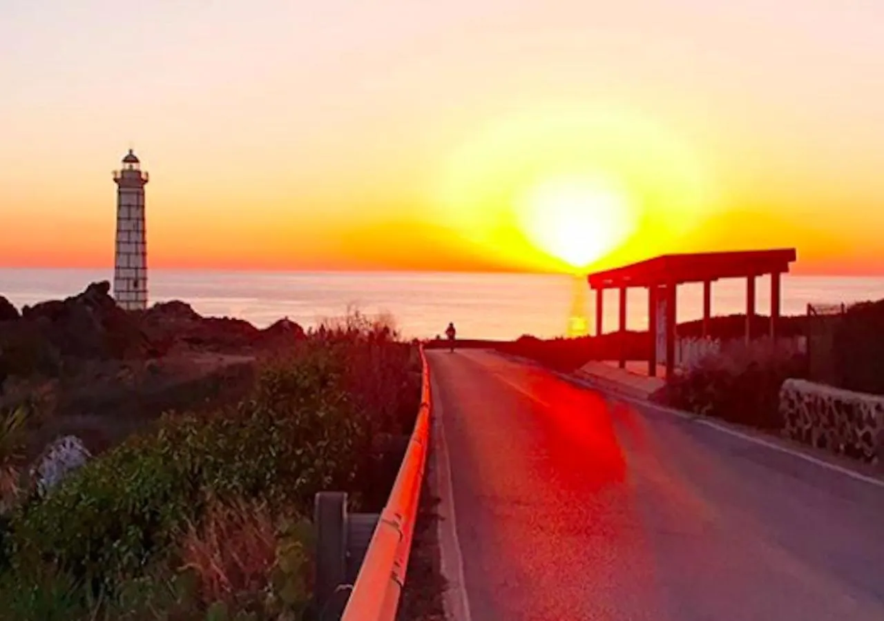 Cottage Sul Mare Устика Италия
