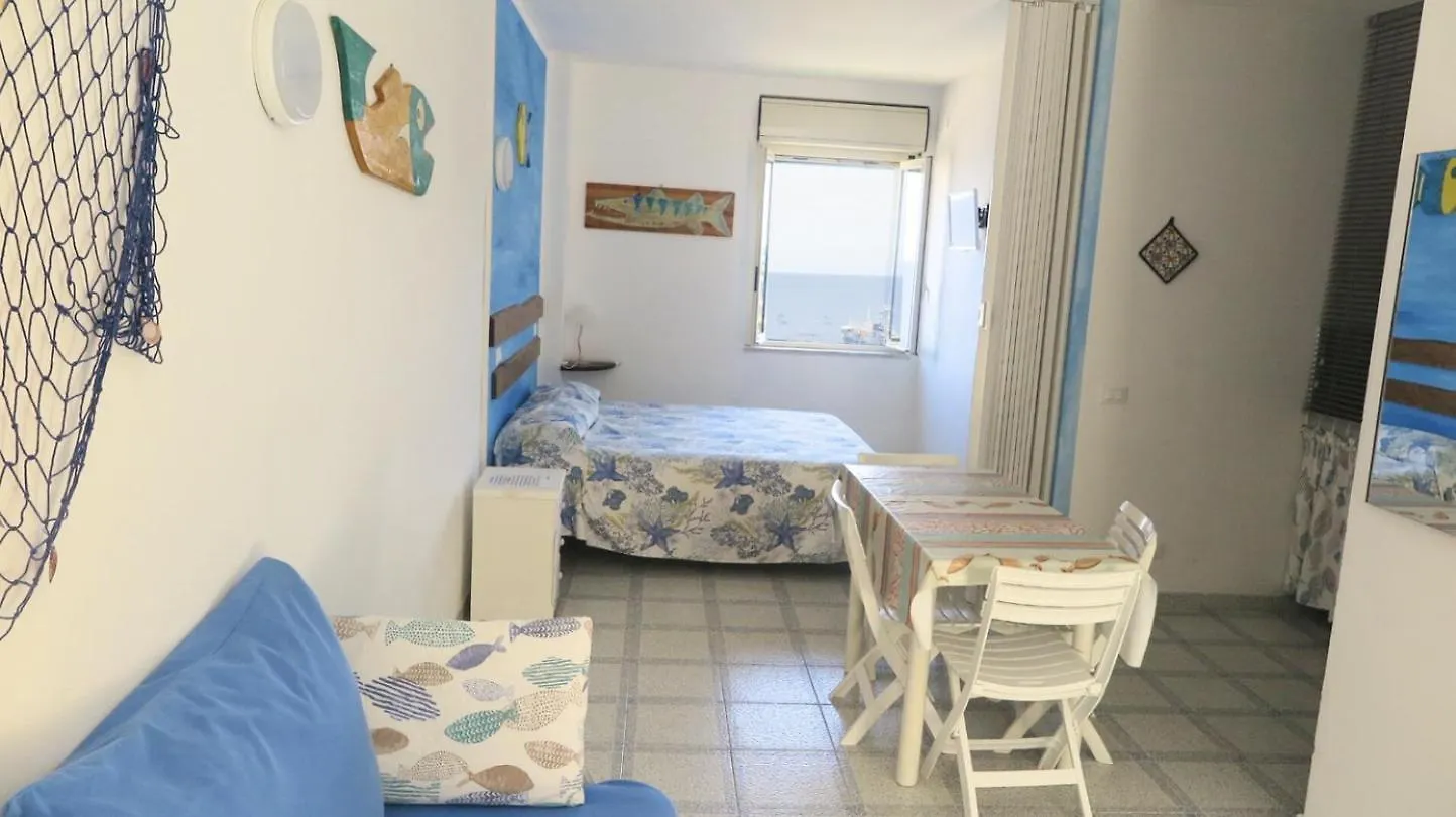 Апартаменты Cottage Sul Mare Устика