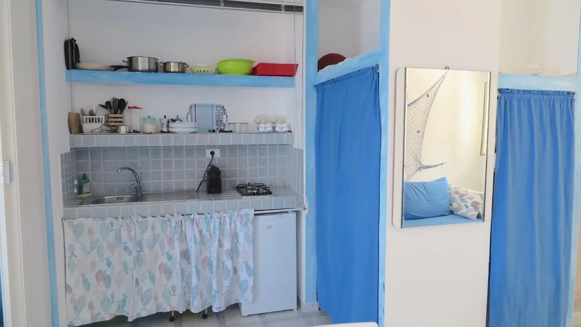 Cottage Sul Mare Устика Апартаменты