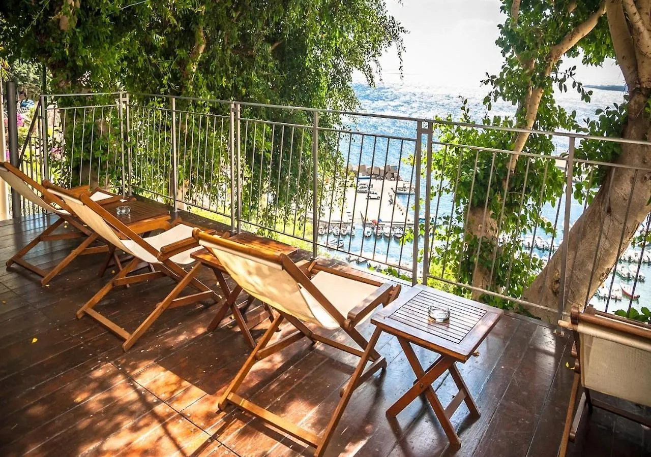 Cottage Sul Mare Устика Апартаменты