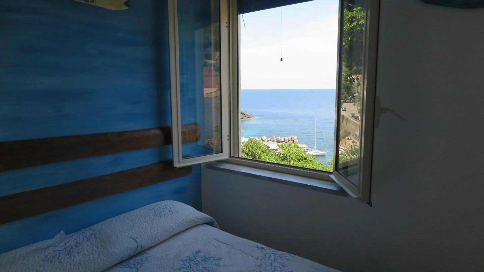 Cottage Sul Mare Устика Апартаменты